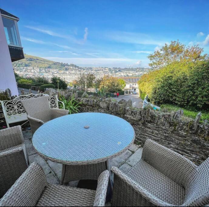 Hazel Bank Holiday Overlooking The River Dart Kingswear Exterior photo